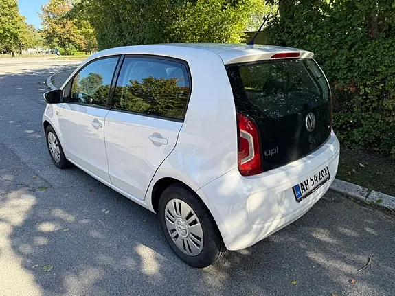 Volkswagen Up 2015 photo 3