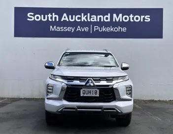 Mitsubishi Pajero Sport 2024 photo 3