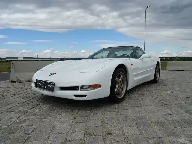 Chevrolet Corvette 1998 photo 2