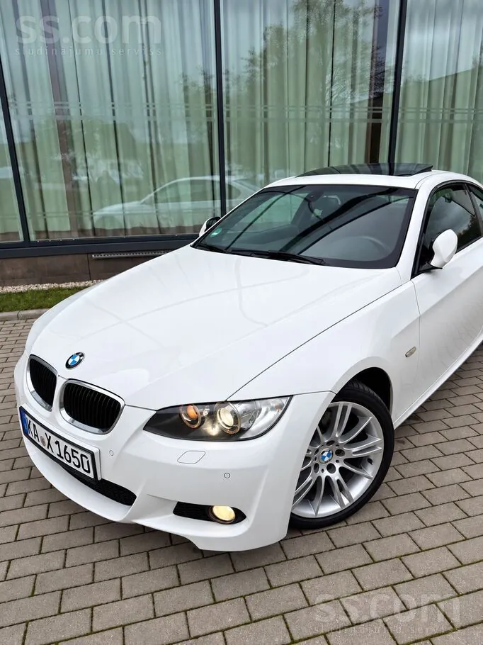 BMW 320D 2009 photo 4
