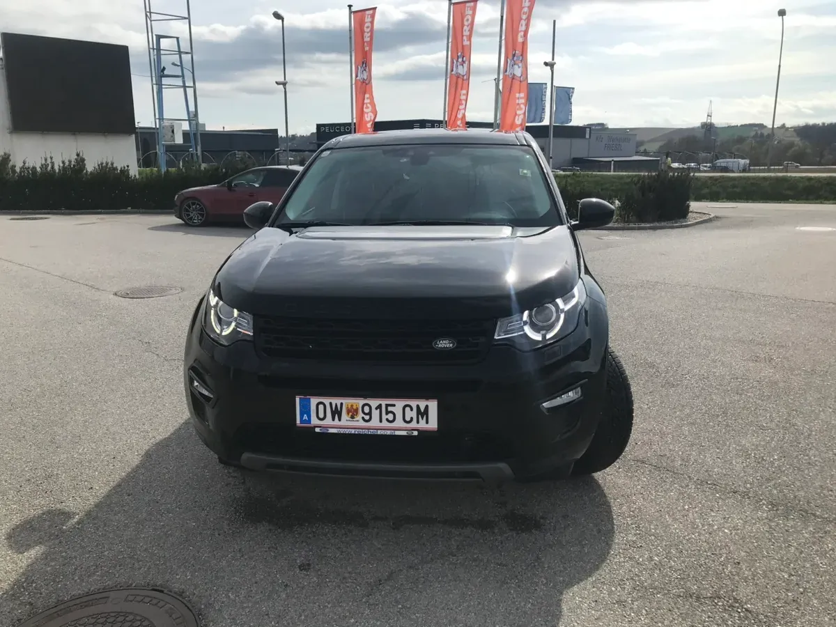 Land Rover Discovery 2017 photo 3