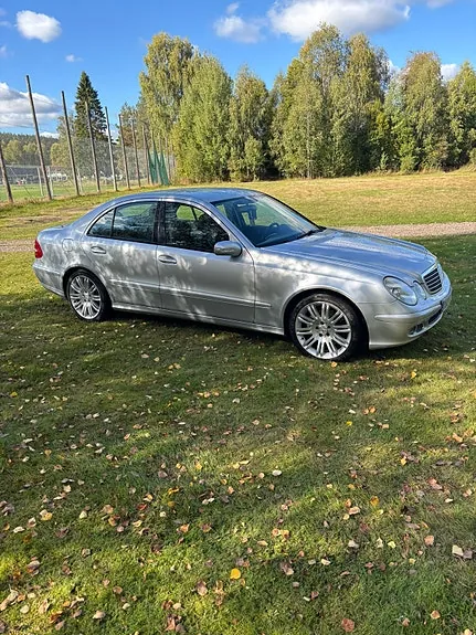 Mercedes-Benz E200 2006 photo 2