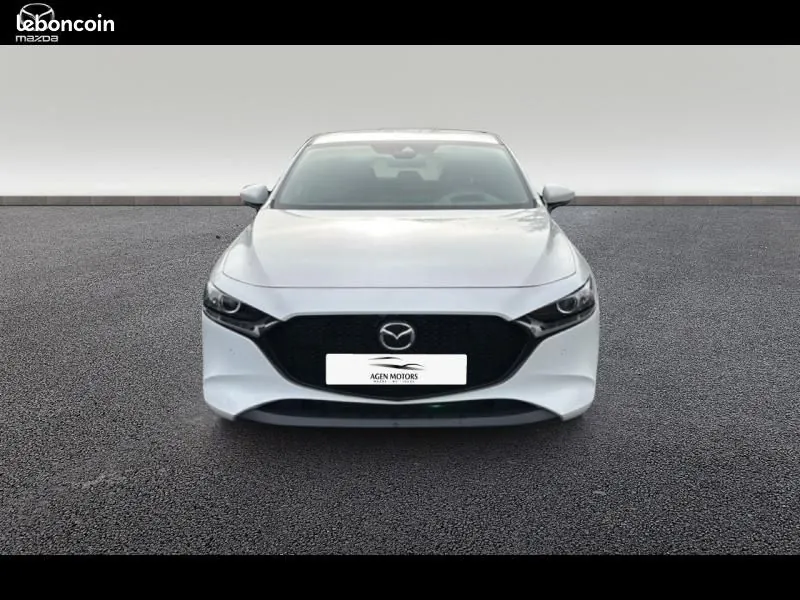 Mazda 3 2022 photo 2