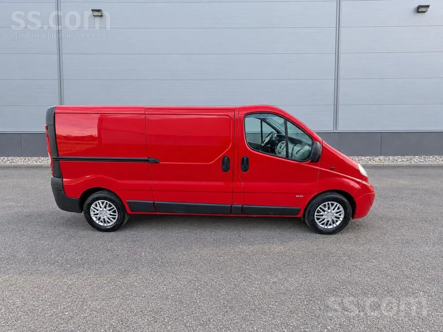 Opel Vivaro 2008 photo 4