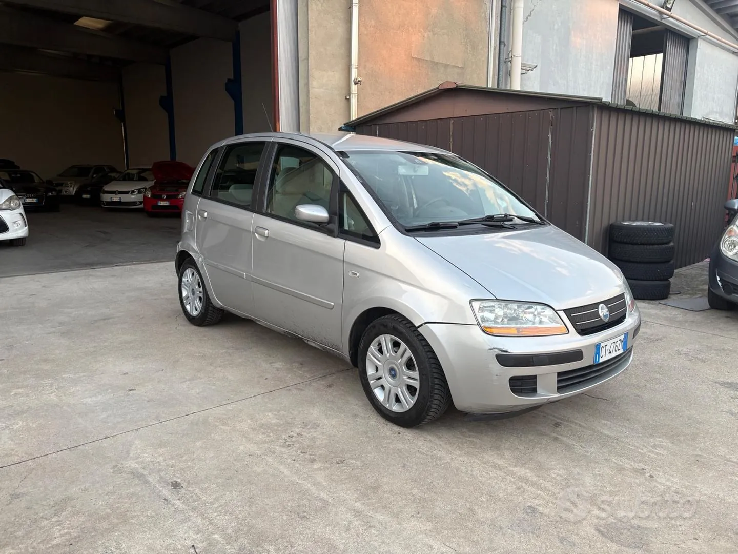 Fiat Idea 2005 photo 2