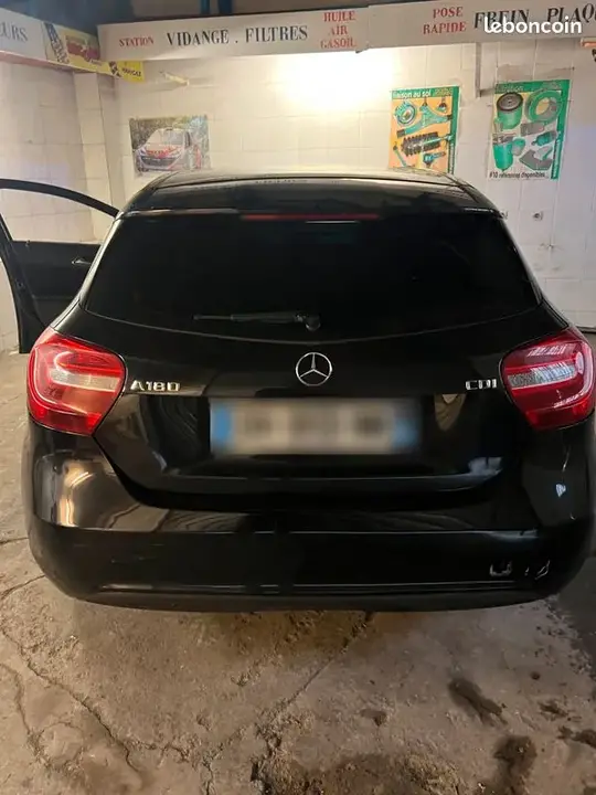 Mercedes-Benz A-Class 2014 photo 2