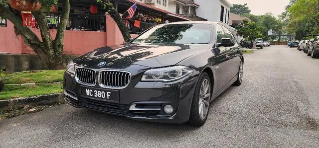 BMW 520I