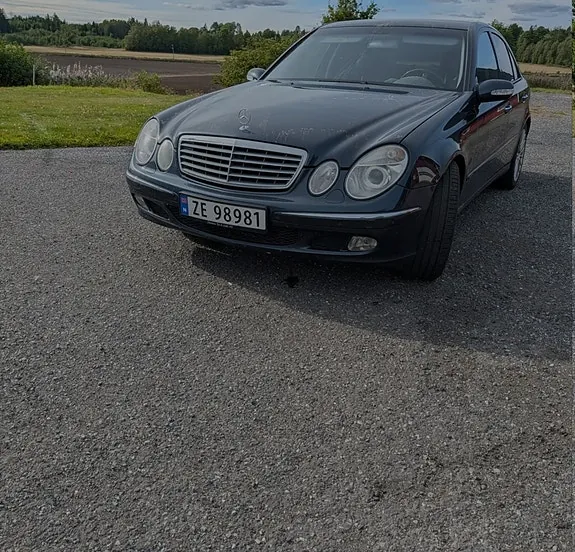 Mercedes-Benz E220 D