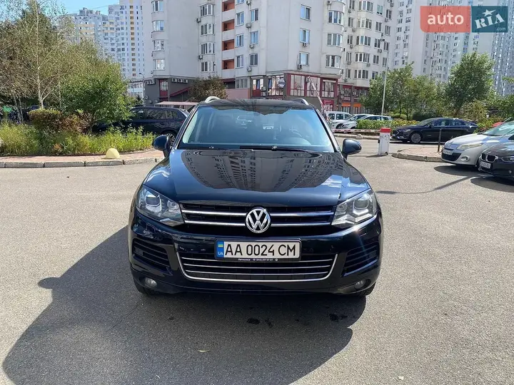 Volkswagen Touareg 2013 photo 3