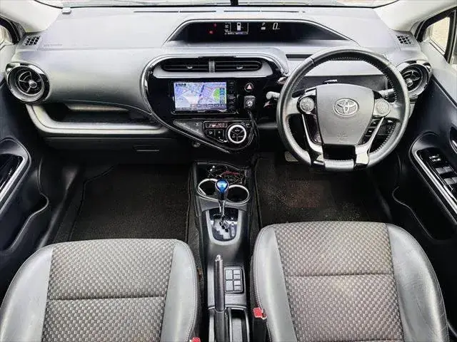 Toyota Aqua 2017 photo 3