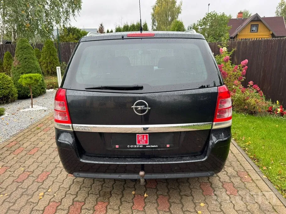 Opel Zafira 2012 photo 5