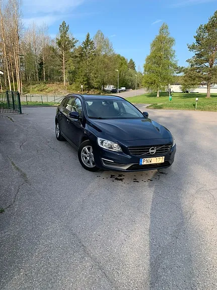 Volvo V60 2014 photo 2