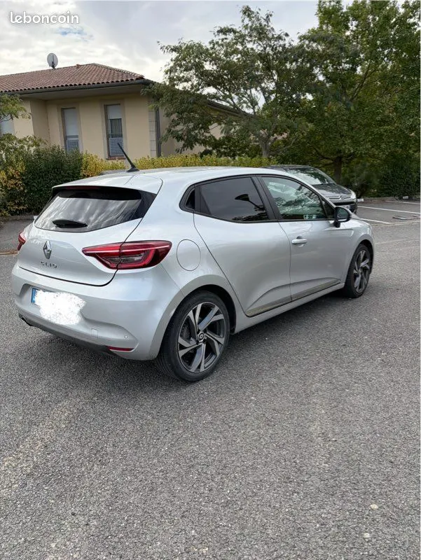 Renault Clio 2020 photo 2