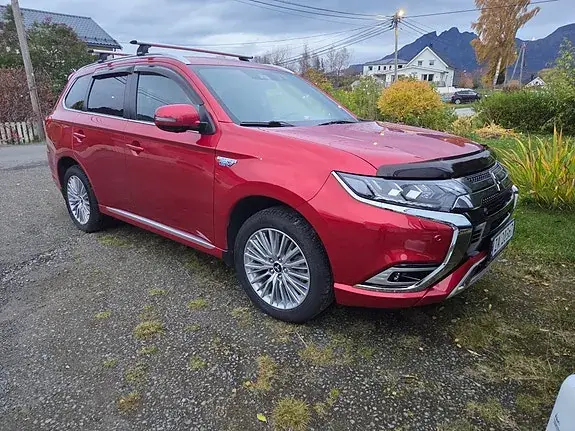 Mitsubishi Outlander 2019 photo 2