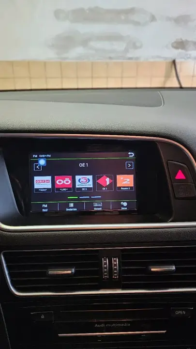 Audi Q5 2015 photo 2