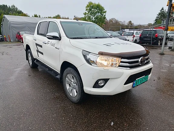 Toyota Hilux 2017 photo 2