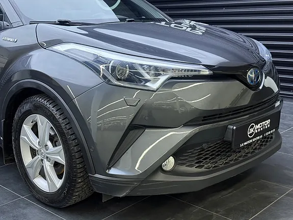 Toyota C-Hr 2017 photo 3
