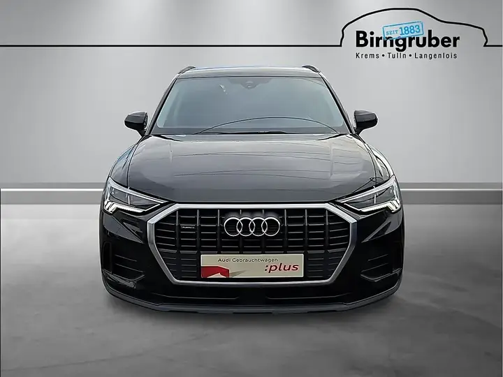 Audi Q3 2019 photo 2