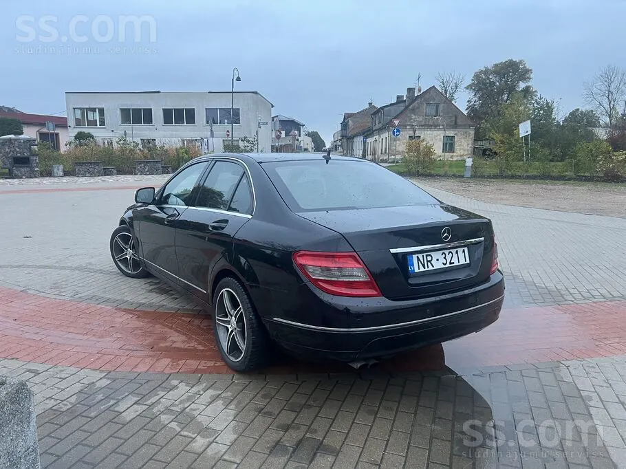 Mercedes-Benz C180 2008 photo 4