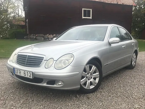Mercedes-Benz E240
