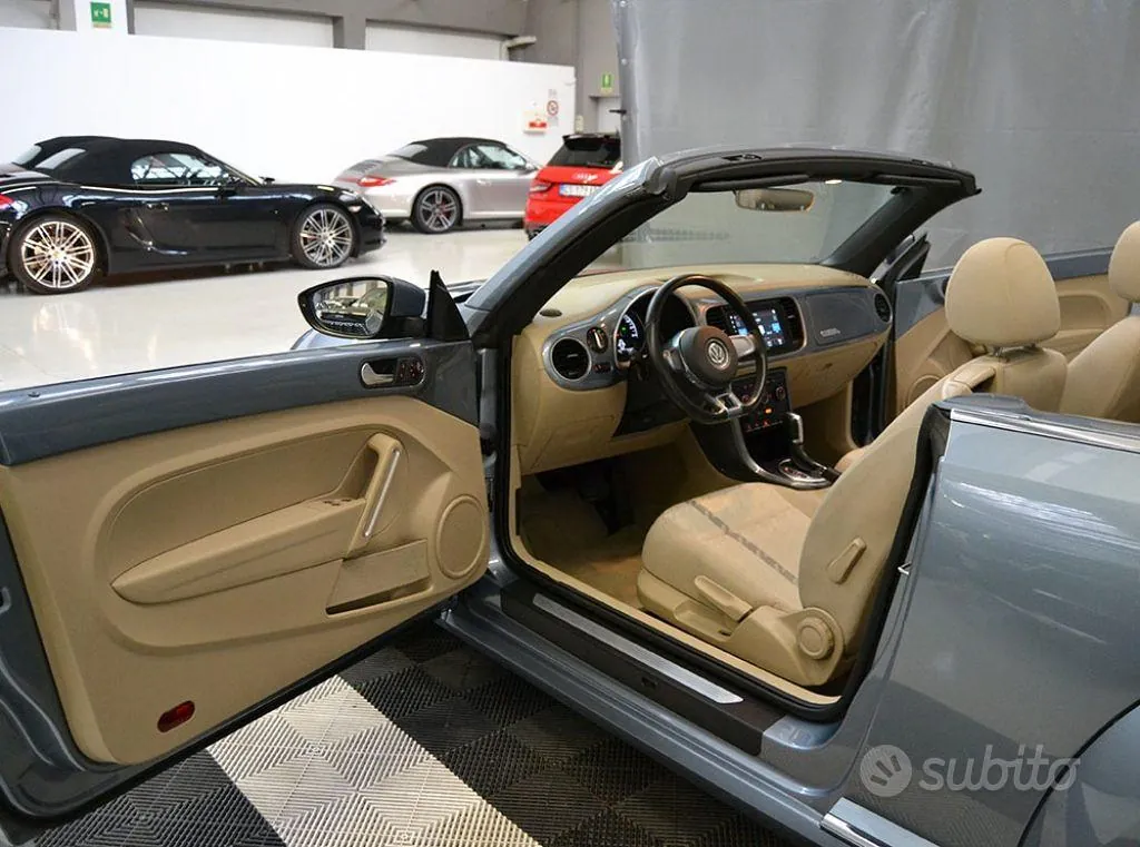 Volkswagen Maggiolino Cabrio 2017 photo 2