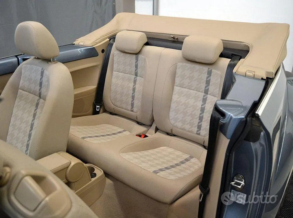 Volkswagen Maggiolino Cabrio 2017 photo 4