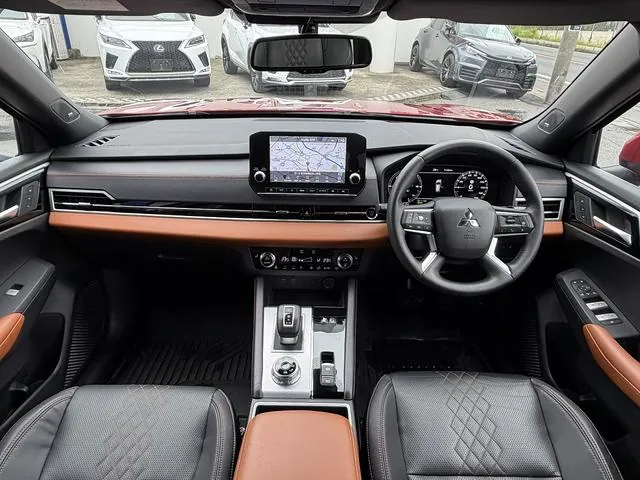 Mitsubishi Outlander Phv 2022 photo 3