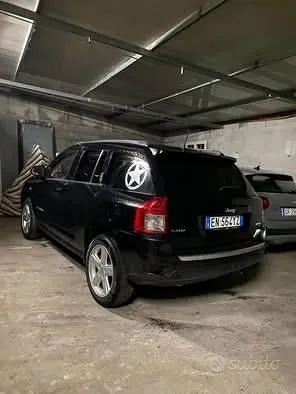 Jeep Compass 2012 photo 2