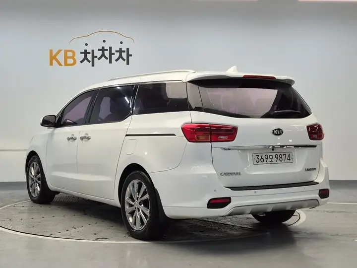 Kia Carnival 2019 photo 2