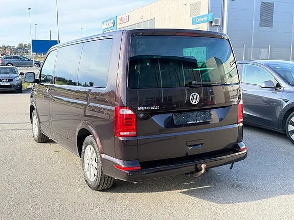 Volkswagen Multivan 2016 photo 4
