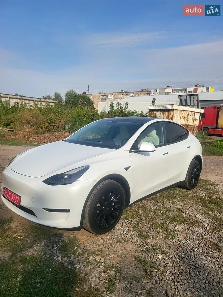 Tesla Model Y