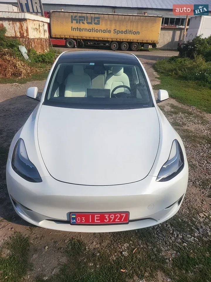 Tesla Model Y 2021 photo 3
