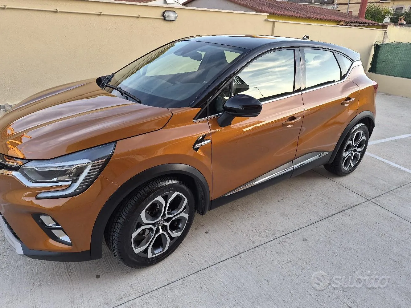 Renault Captur 2021 photo 2