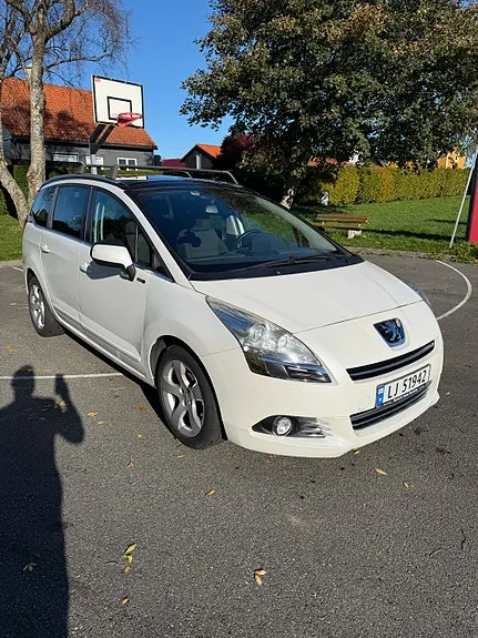 Peugeot 5008 2013 photo 3