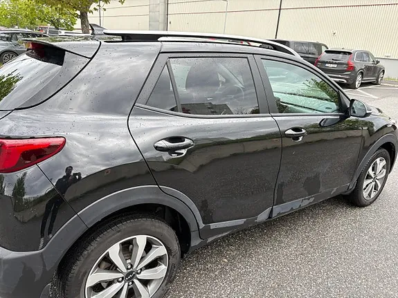 Kia Stonic 2024 photo 2