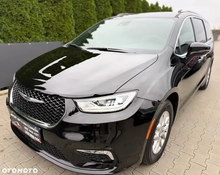 Chrysler Pacifica 2025 photo 3