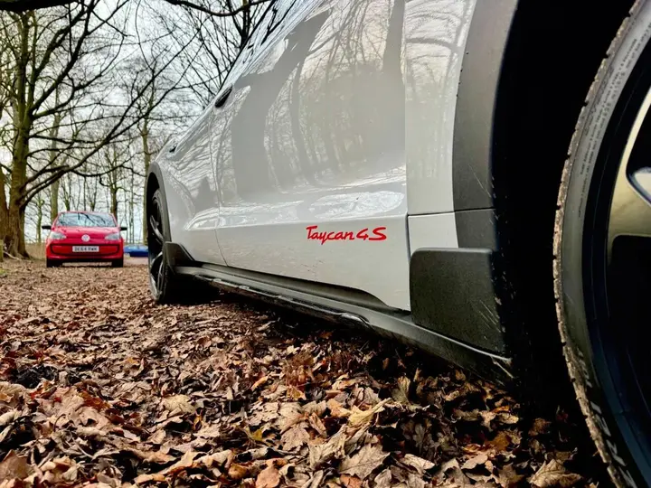 Porsche Taycan 2023 photo 3