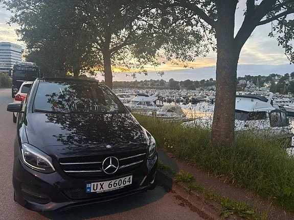 Mercedes-Benz B180 2015 photo 3