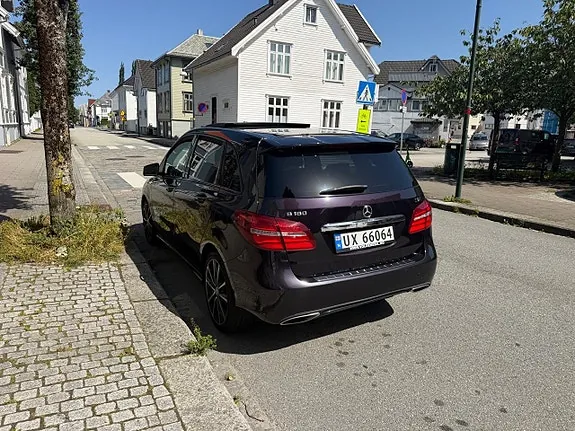 Mercedes-Benz B180 2015 photo 5