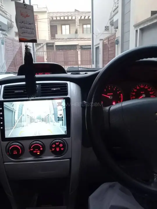 Suzuki Liana