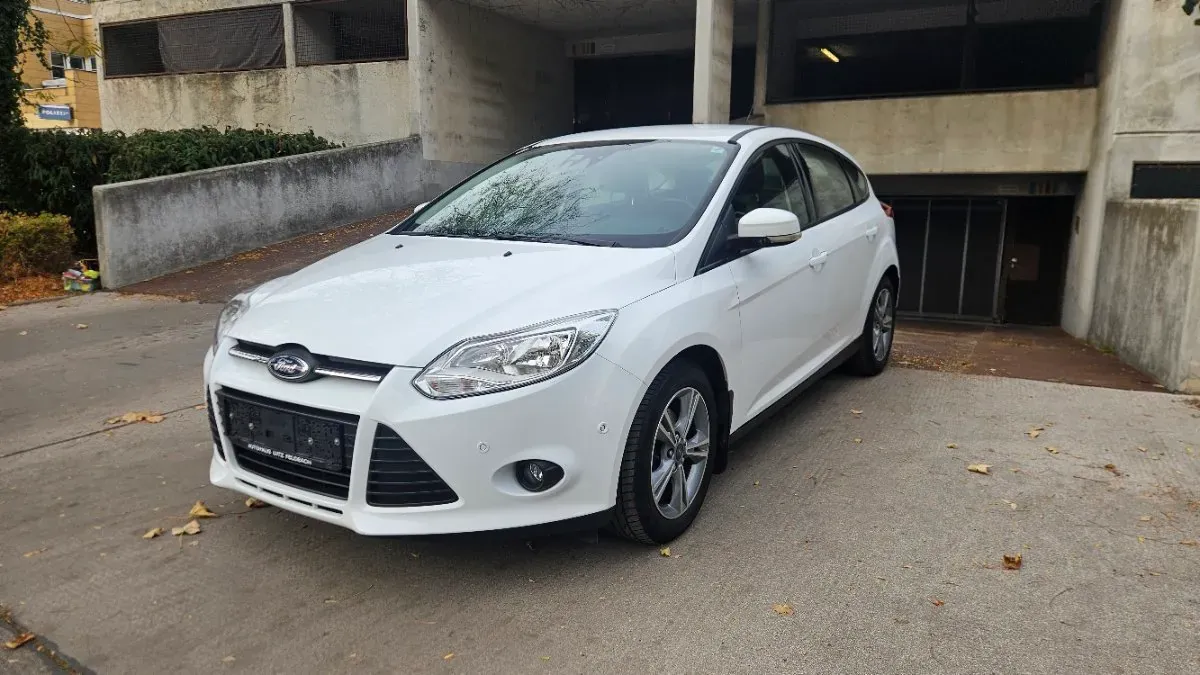 Ford Focus 2014 photo 2