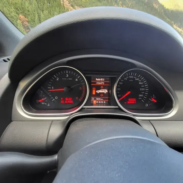 Audi Q7 2008 photo 2