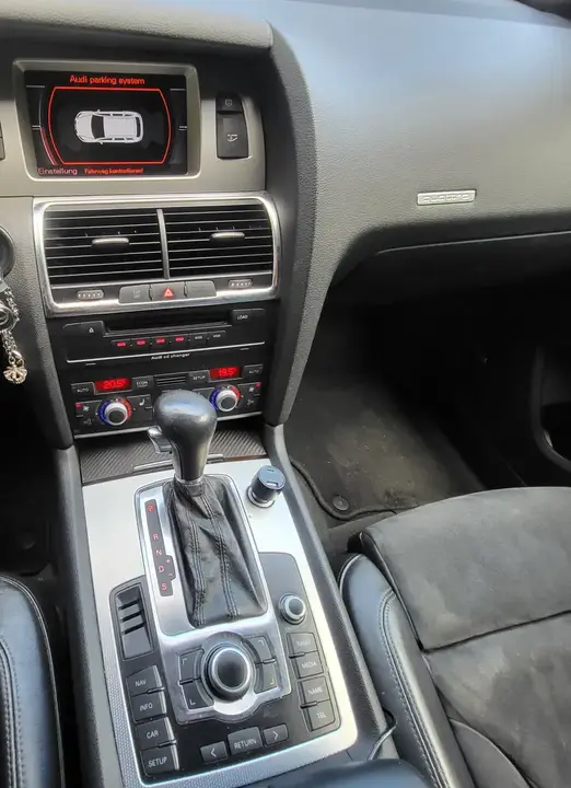 Audi Q7 2008 photo 3