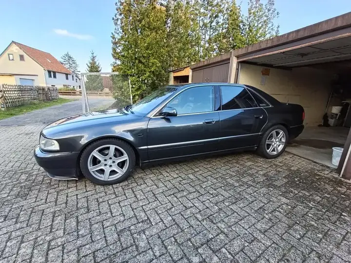 Audi A8