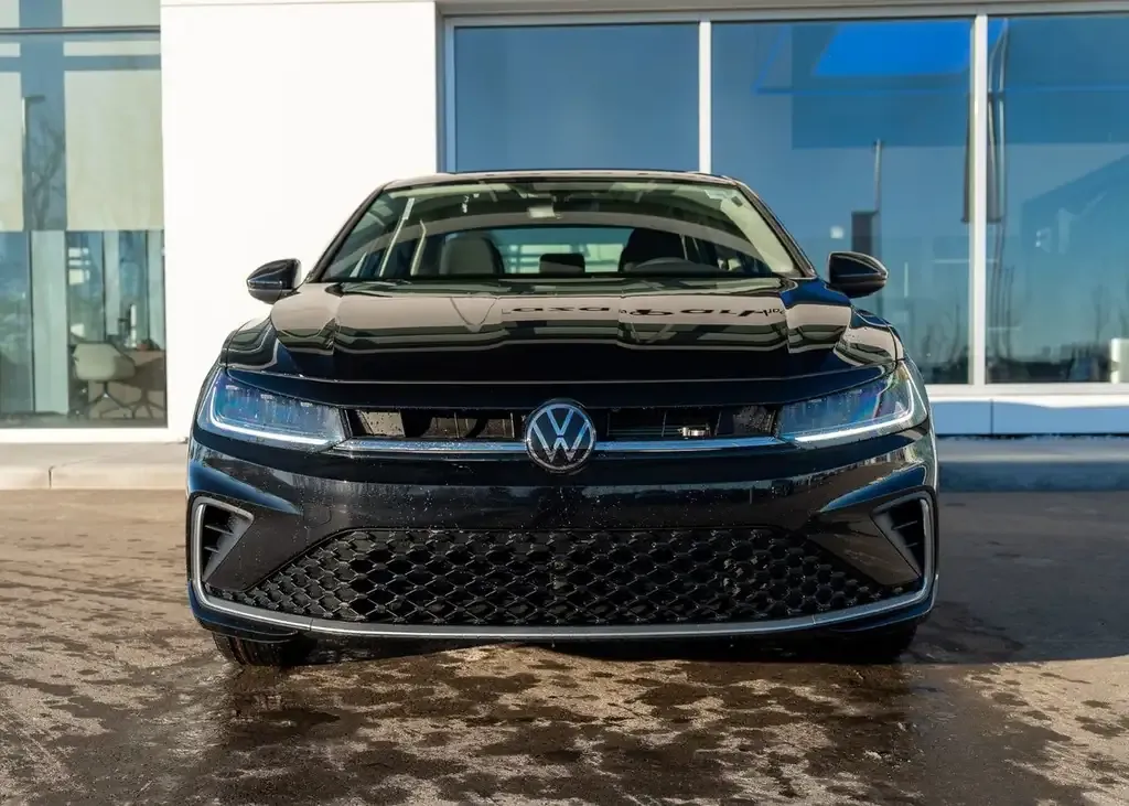 Volkswagen Jetta 2026 photo 2