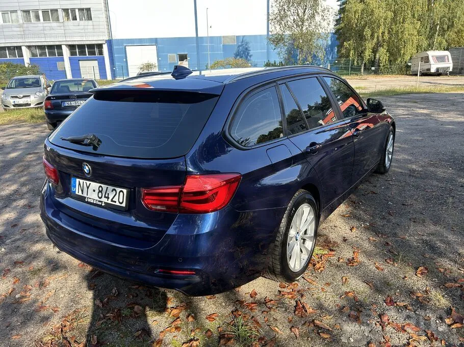 BMW 318 2019 photo 4