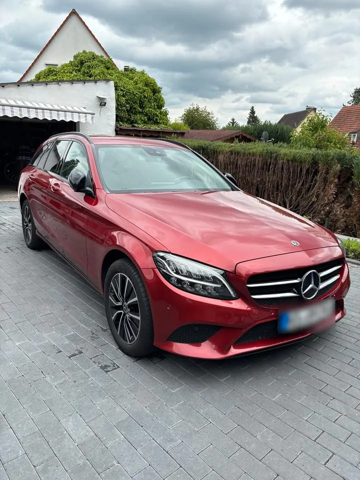 Mercedes-Benz C220