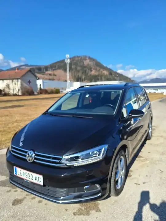 Volkswagen Touran 2019 photo 2