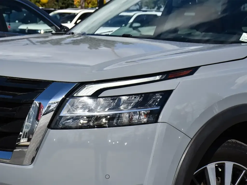 Nissan Pathfinder 2022 photo 4