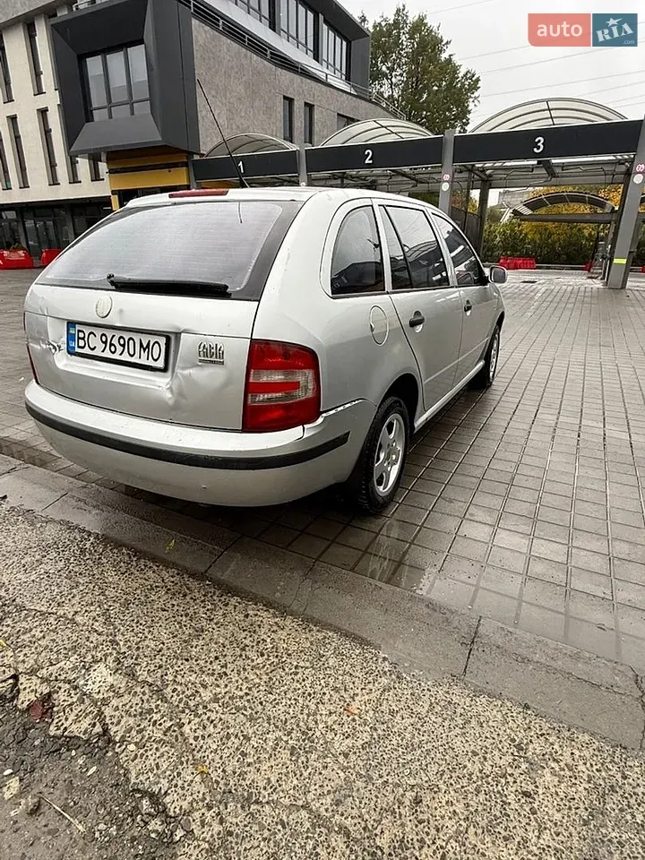 Skoda Fabia 2006 photo 5